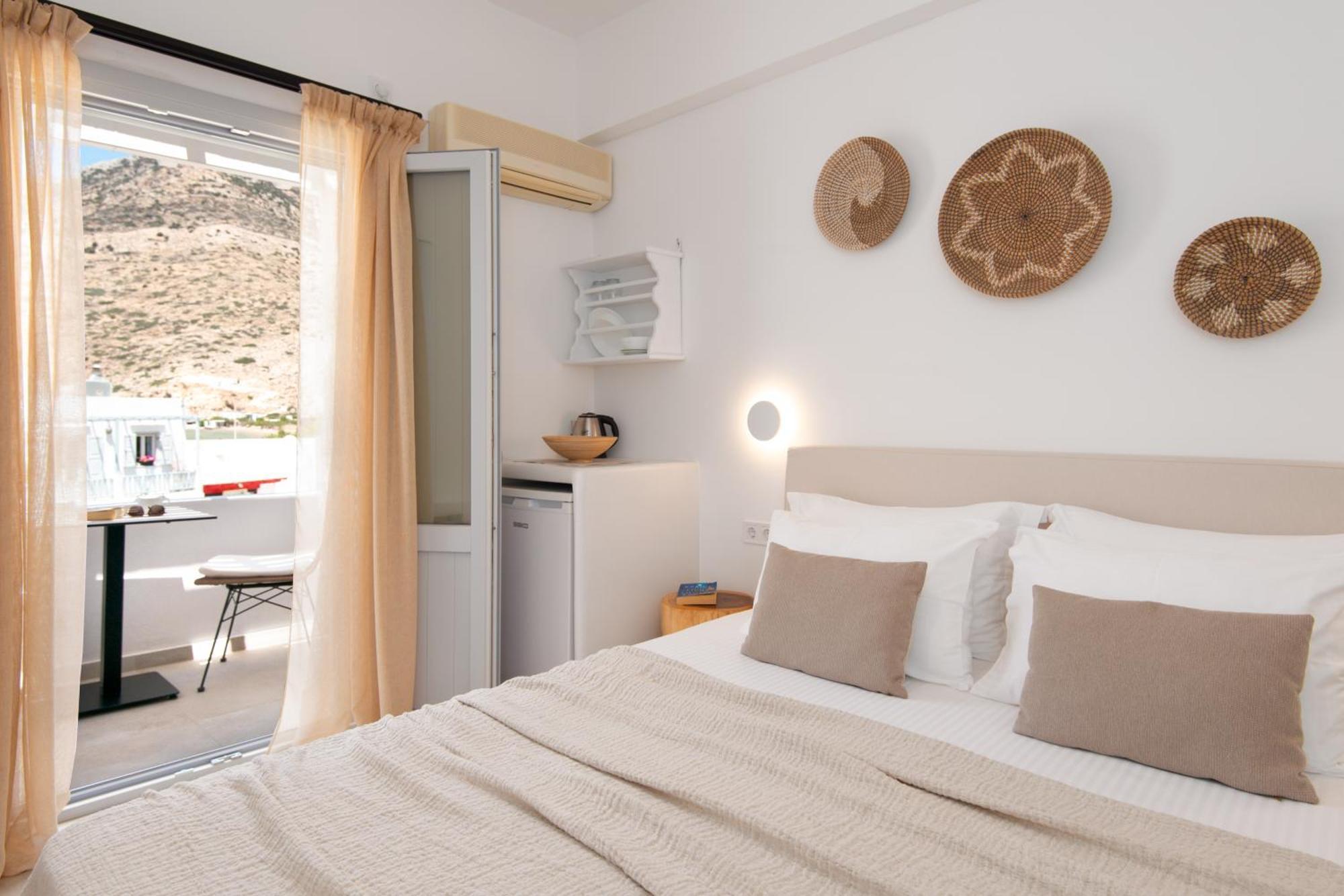 Porte Accommodation Kamares  Eksteriør bilde